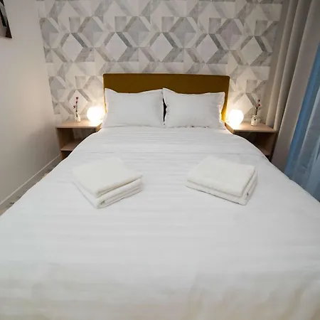 Joy Forest 40-14 Apartamento